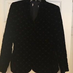 Jacket black velvet with three covered buttons
